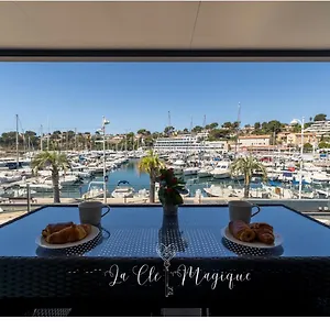 Magnifique Sur Le Port De Le Rouet Apartment Carry-le-Rouet
