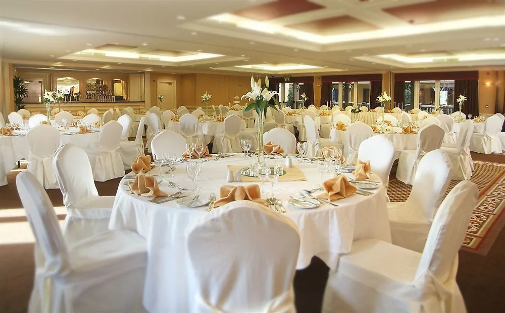 Talbot Hotel Stillorgan Dublin 4*,